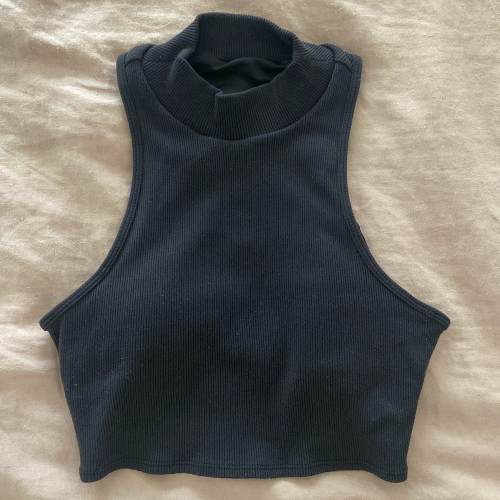 Black alo sports bra